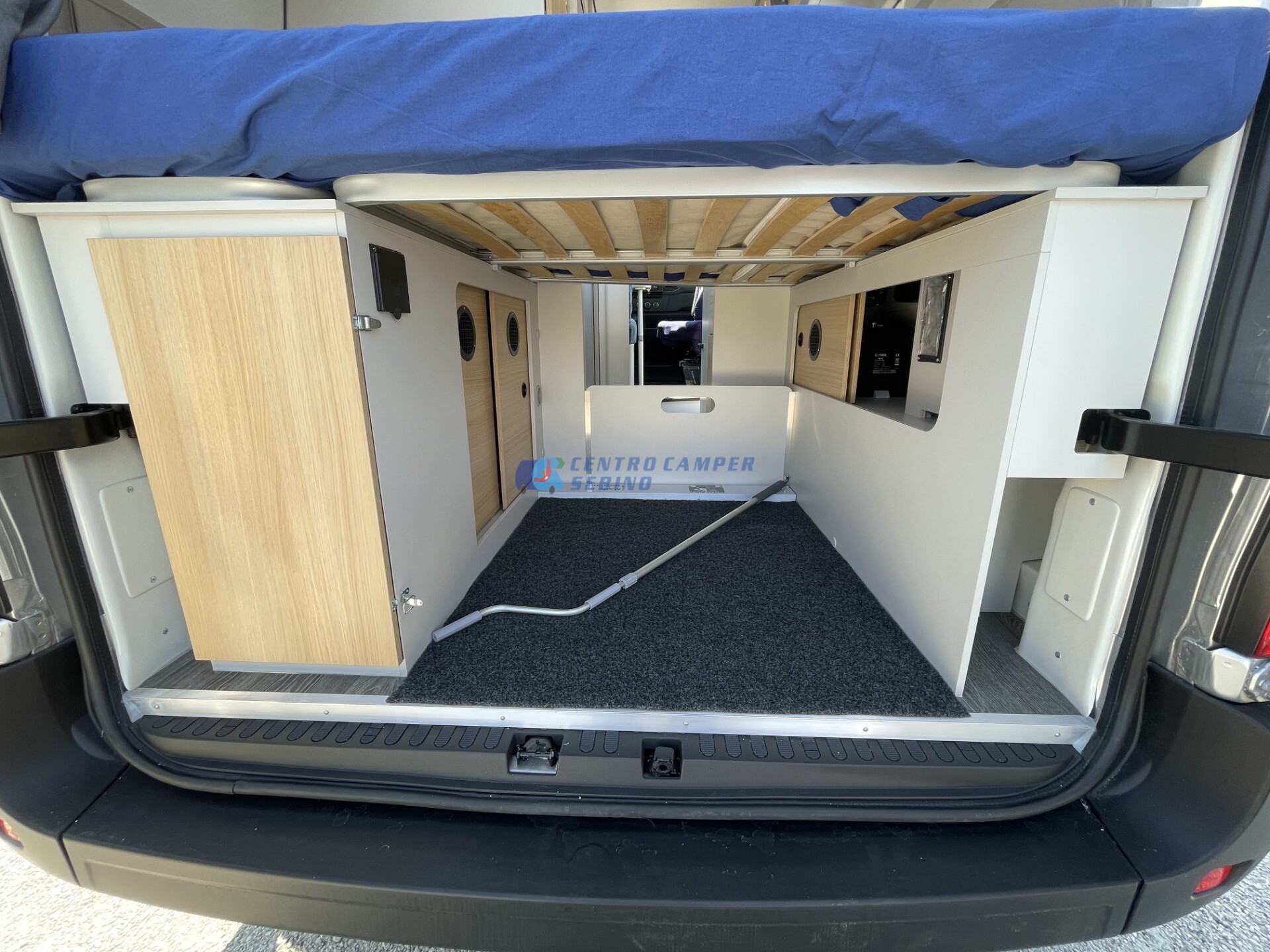 Font Vendôme Master Van XS camper van 5,50 mt 3 po