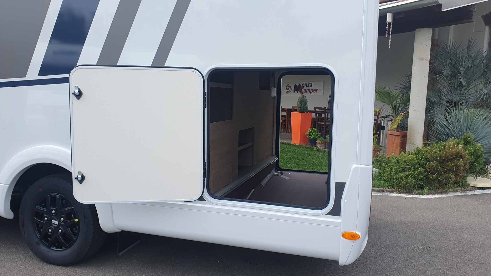 Carado T338 edition 24 Automatico