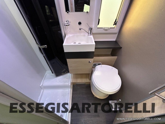 CHAUSSON TITANIUM 644 AUTOMATICO MY '21 699 CM 5 P