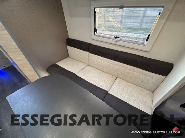 CHAUSSON TITANIUM 644 AUTOMATICO MY '21 699 CM 5 P
