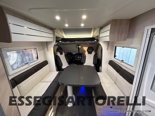 CHAUSSON TITANIUM 644 AUTOMATICO MY '21 699 CM 5 P
