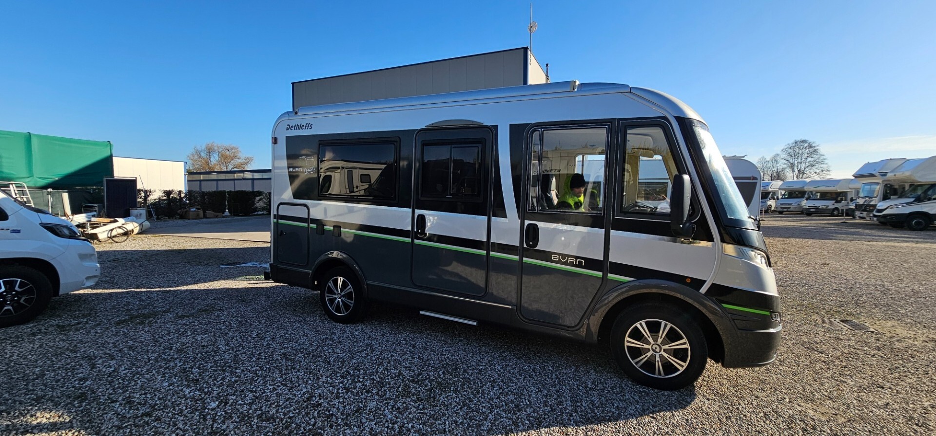 AUTOCARAVAN DETHLEFFS EVAN PERFORMANCE I 560B