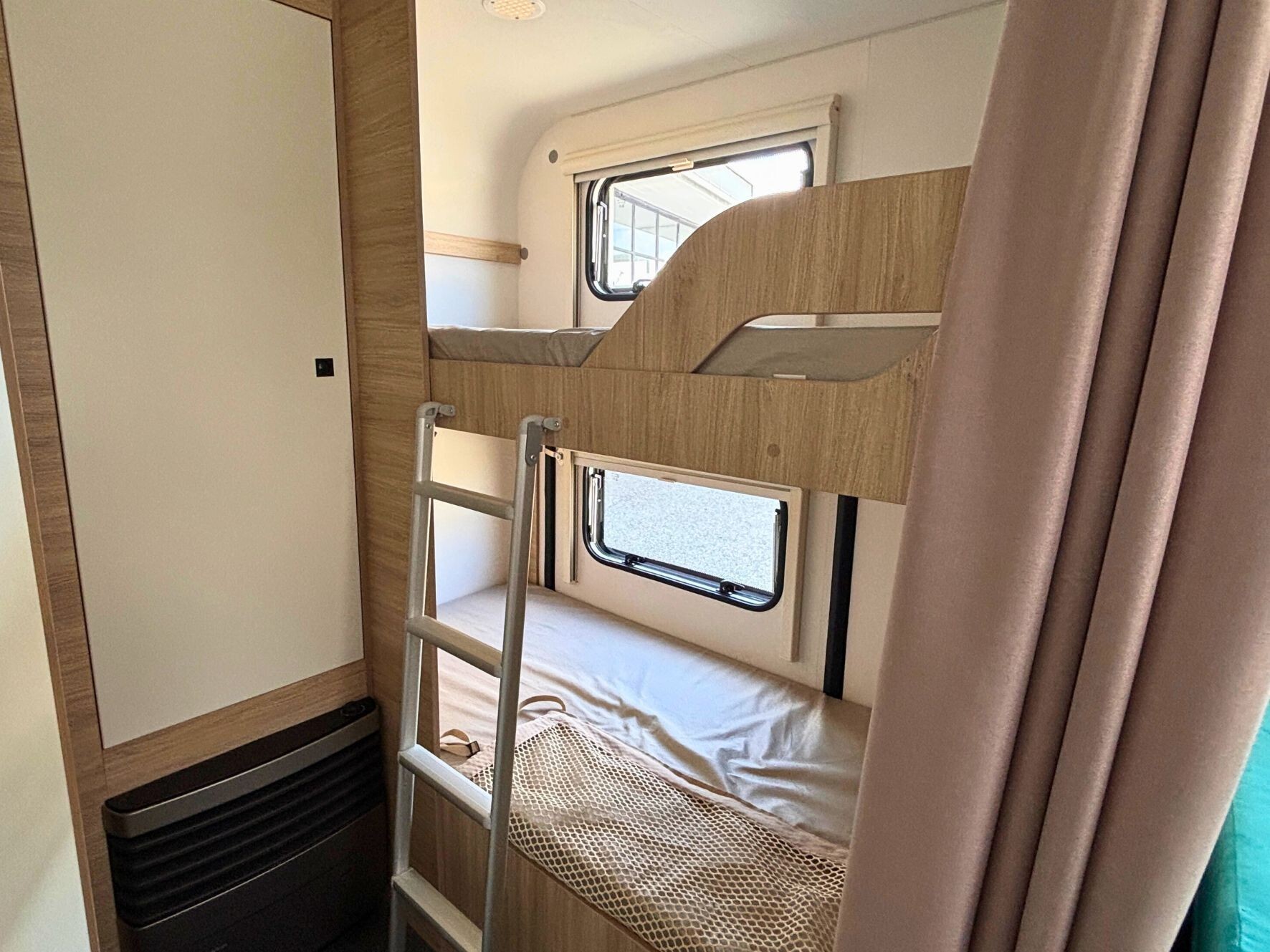 Caravelair CARAVELARI ALBA 496 kg. 1200 tagra XA86