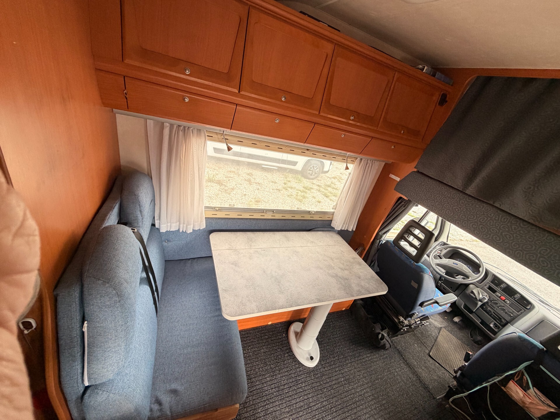 CAMPER MANSARDATO Adria 660 DP CON LETTO TRASVERSA