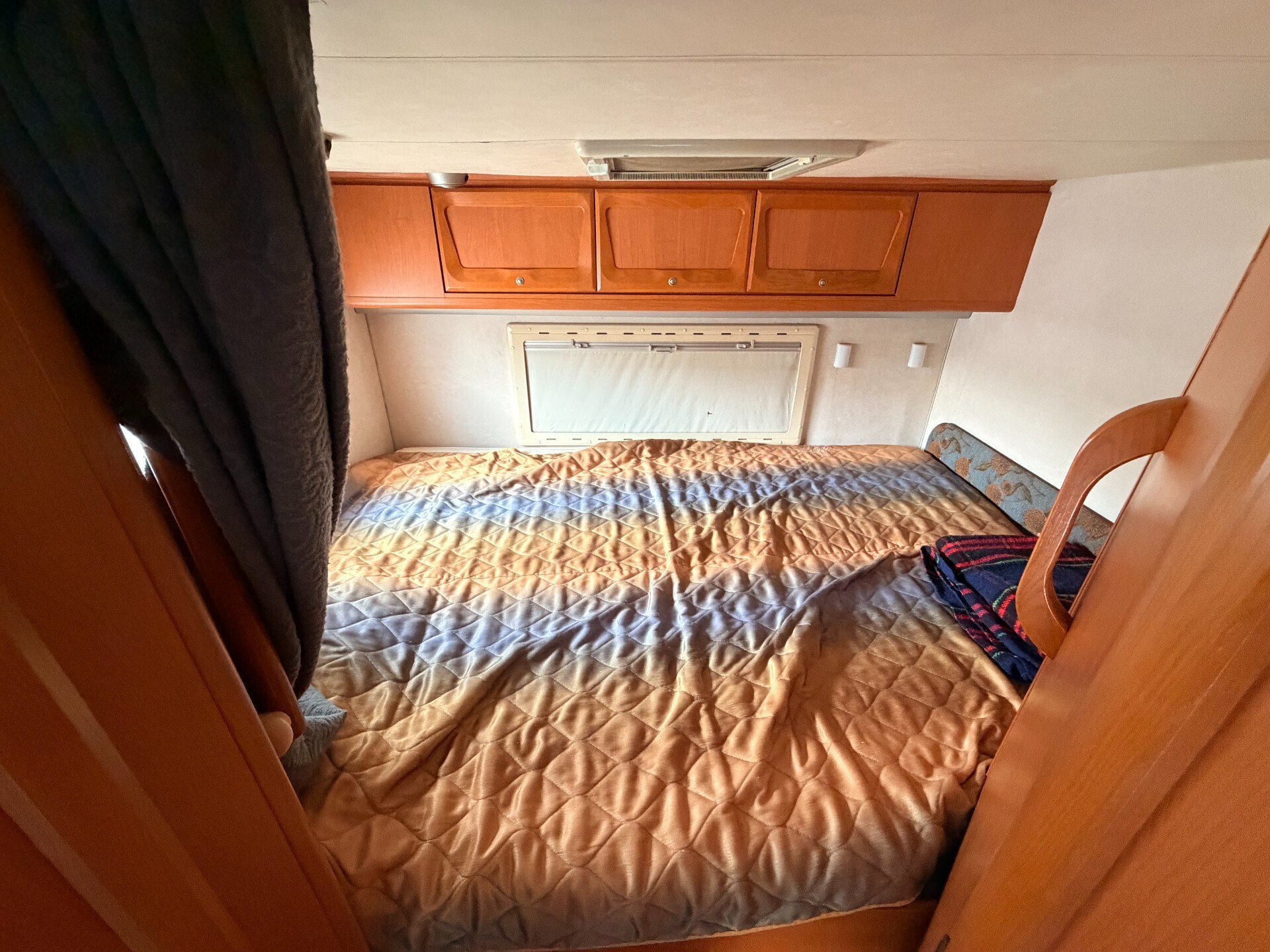CAMPER MANSARDATO Adria 660 DP CON LETTO TRASVERSA