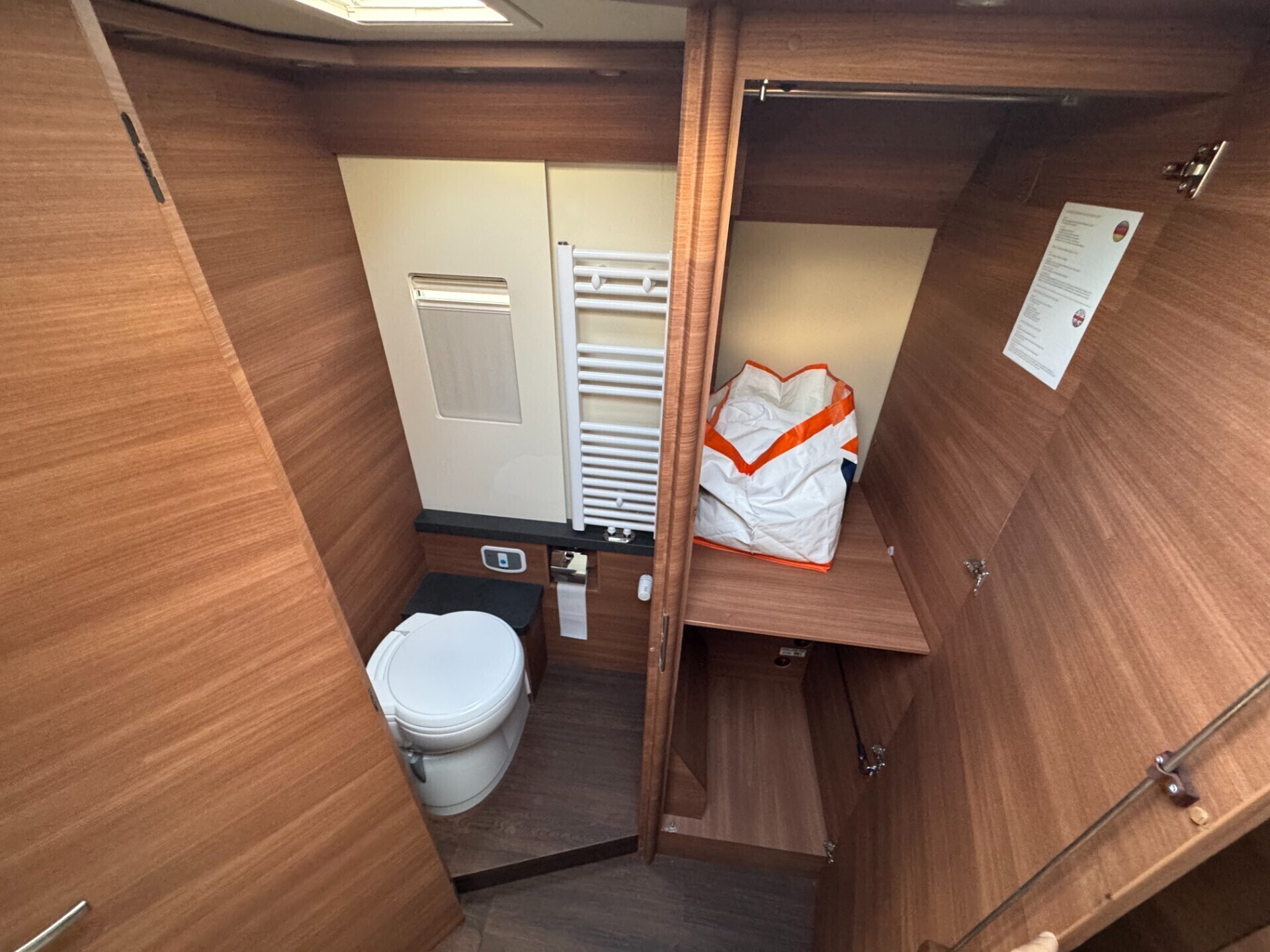 MOTORHOME Carthago C LINE I 5.9 XL LE CON LETTI GE