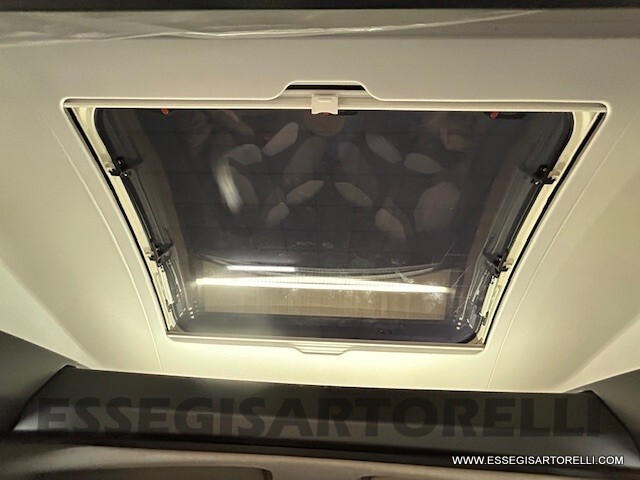 CHAUSSON 724 BASCULANTE AZIENDALE 04/2025 KM 14.40