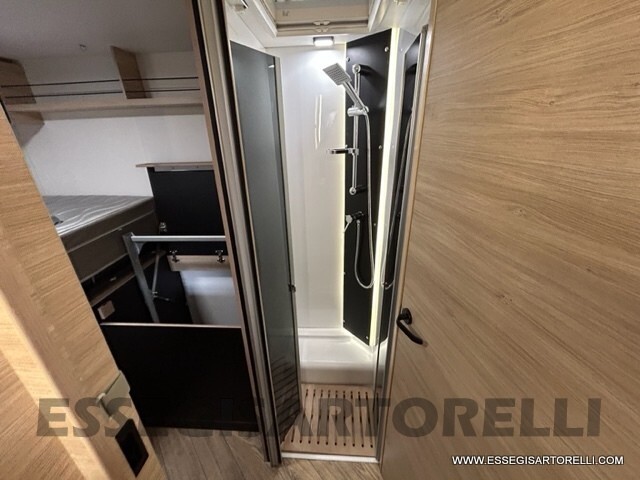 CHAUSSON 724 BASCULANTE AZIENDALE 04/2025 KM 14.40