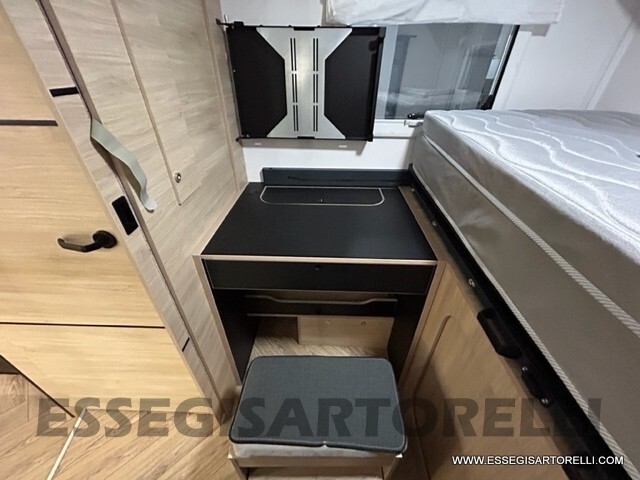 CHAUSSON 724 BASCULANTE AZIENDALE 04/2025 KM 14.40