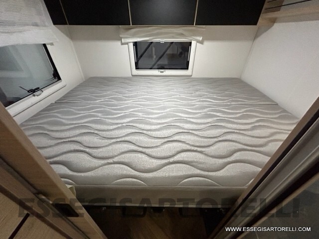 CHAUSSON 724 BASCULANTE AZIENDALE 04/2025 KM 14.40