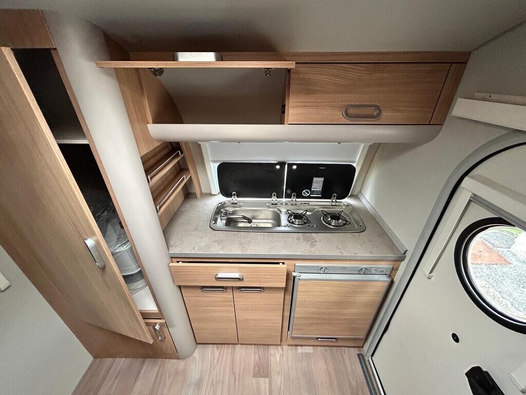 T@b 320 BASIC METROPOLIS