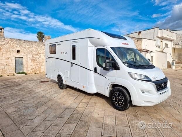 Noleggio camper nuovo 4 posti letto