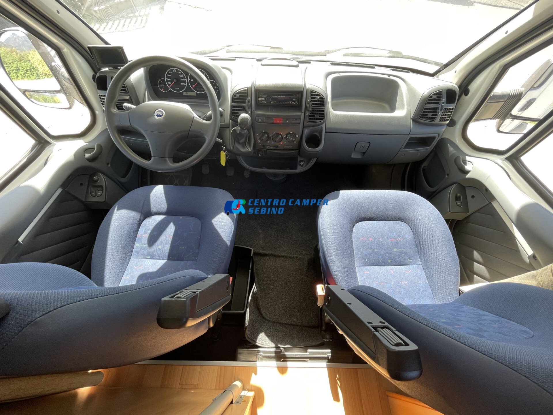 Elnagh Joxy 11 camper mansardato 7 mt doppio tavol