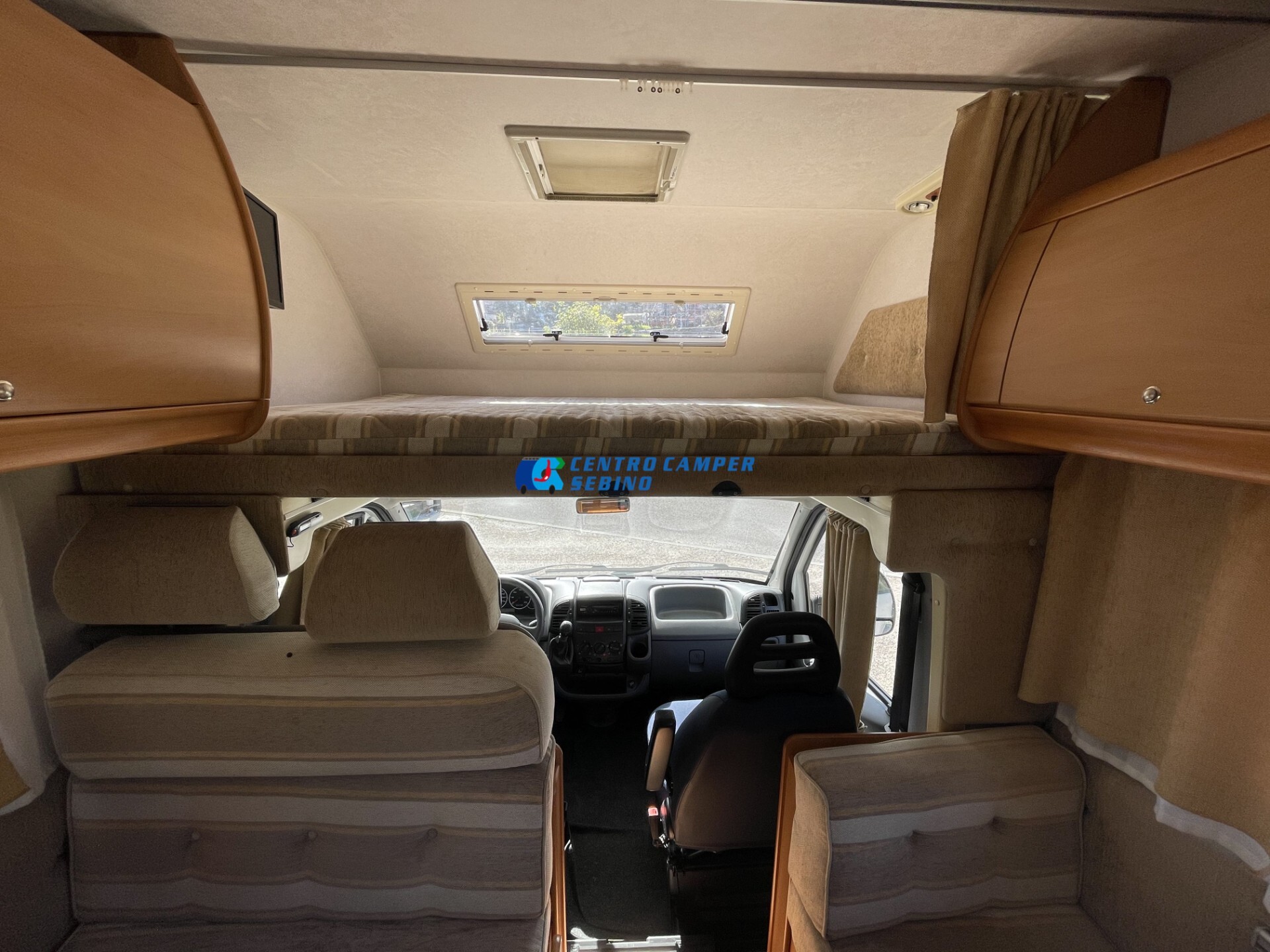 Elnagh Joxy 11 camper mansardato 7 mt doppio tavol