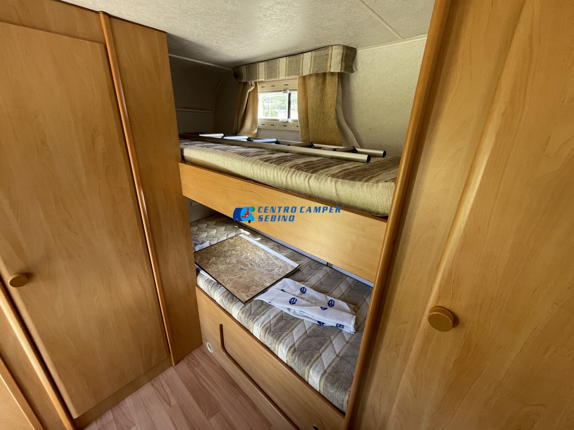 Elnagh Joxy 11 camper mansardato 7 mt doppio tavol