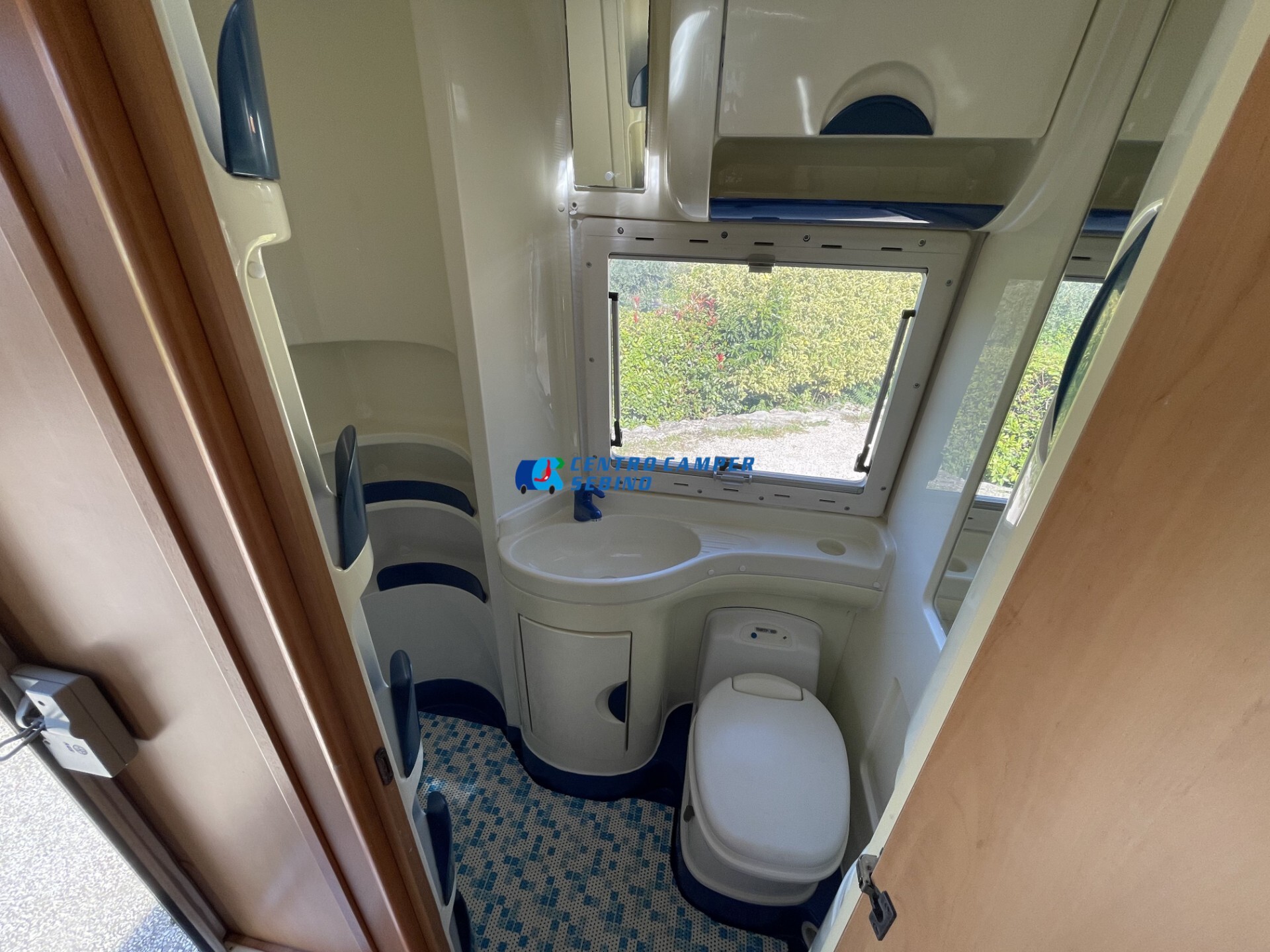 Elnagh Joxy 11 camper mansardato 7 mt doppio tavol