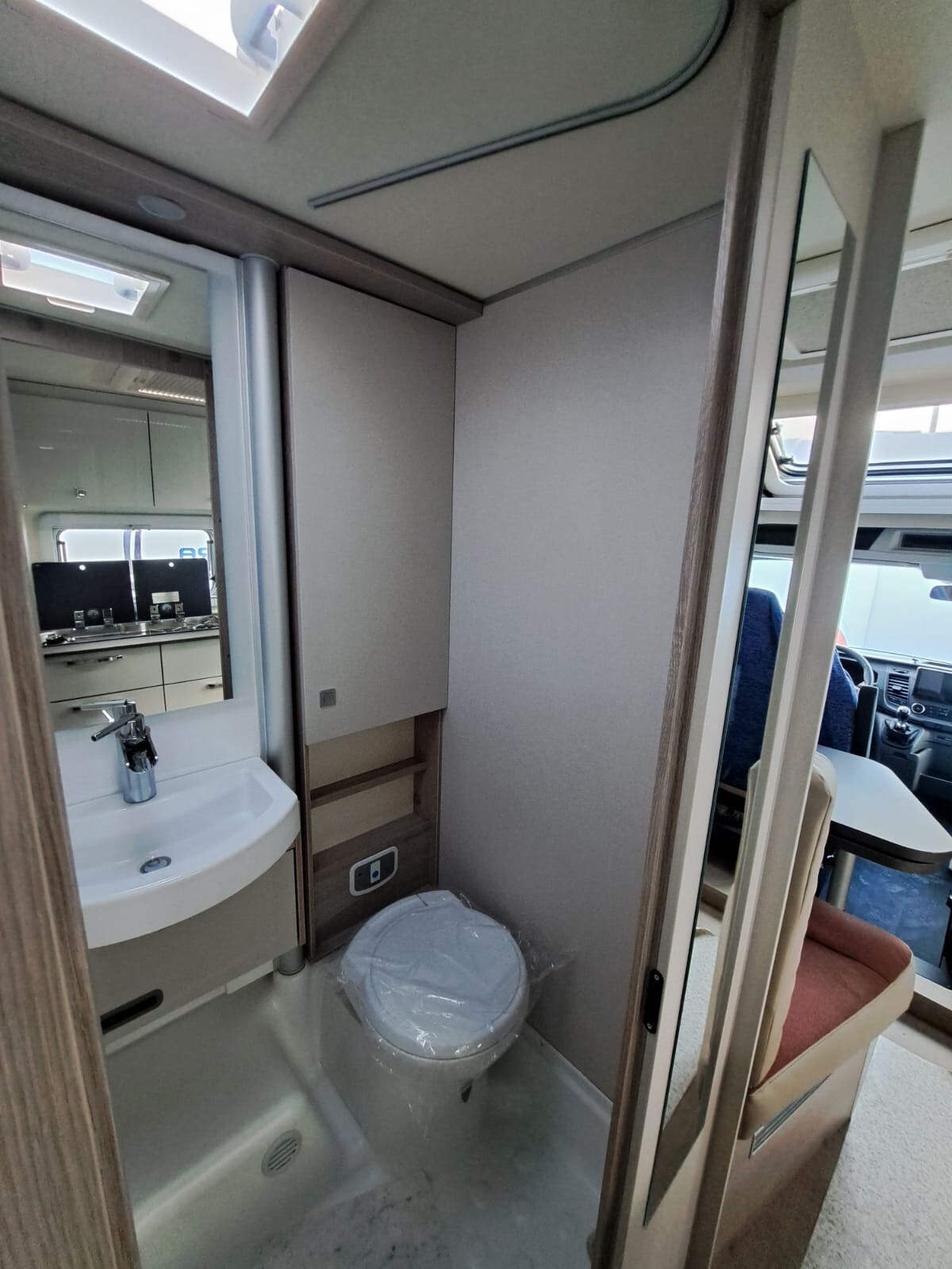 Bürstner Lineo T 690 Burstner