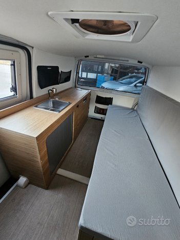 Vw Trasporter T6 Camper Van 3 posti