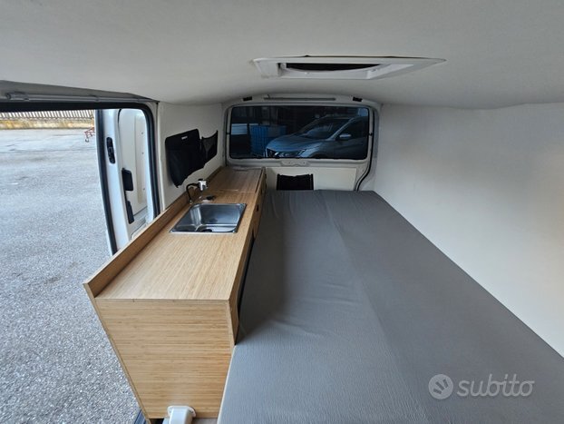 Vw Trasporter T6 Camper Van 3 posti