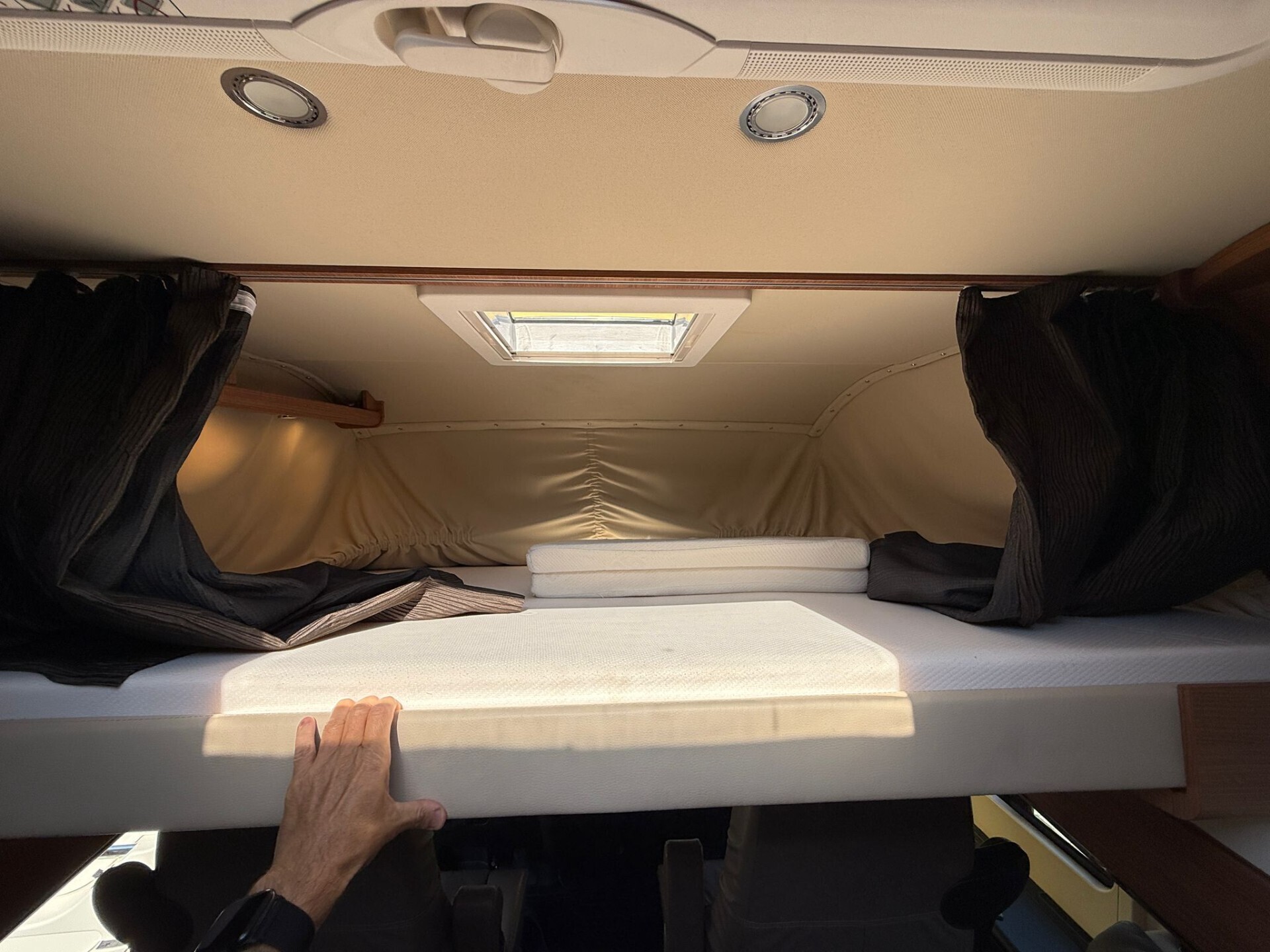 Carthago CHIC C-LINE I 5.9 XL LE MOTORHOME 3 ASSI 