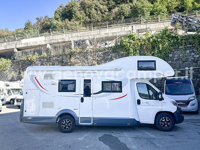 Roller Team Zefiro 277 Mansardato 7 Posti Letto
