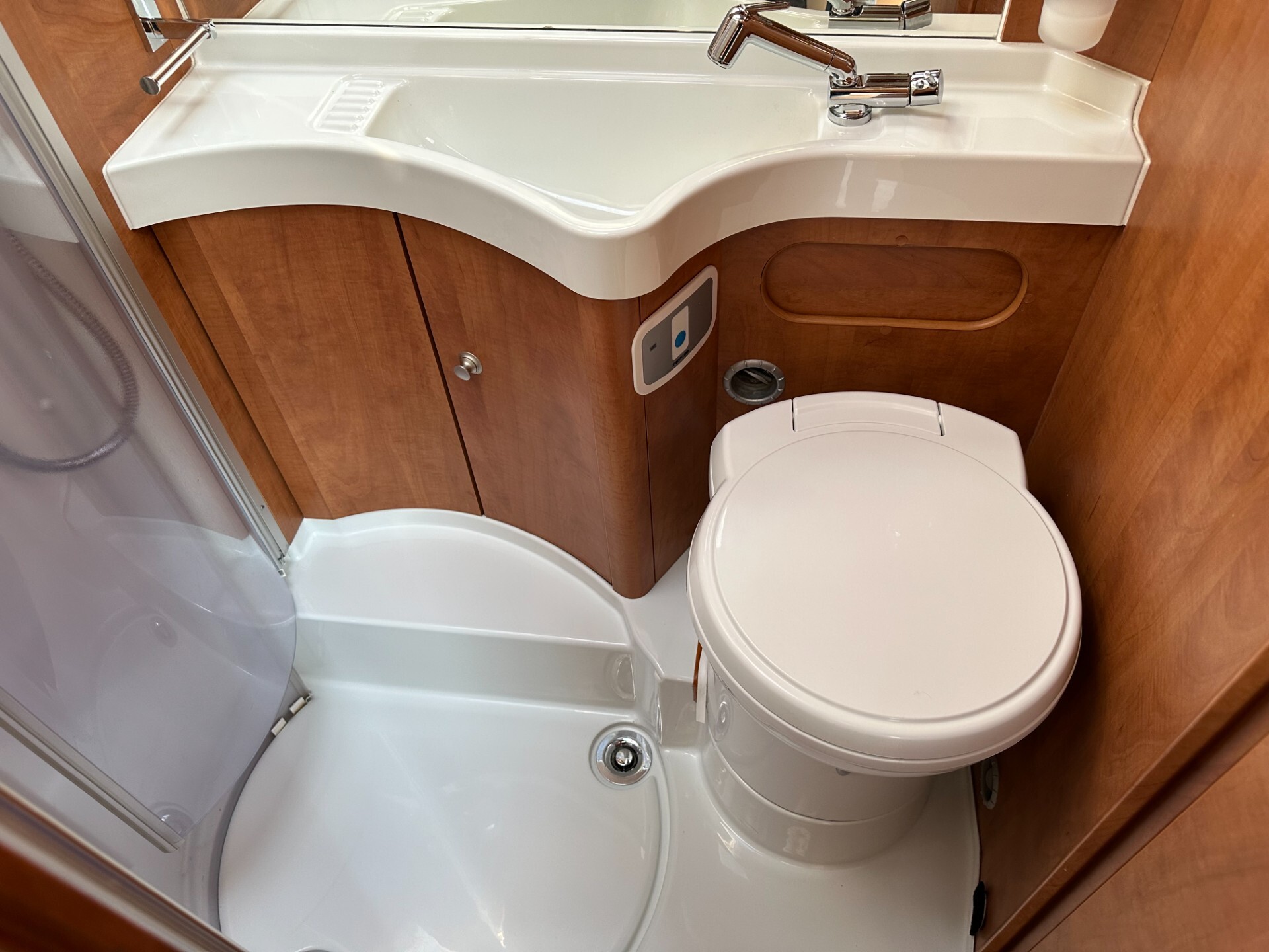 Carthago Tourer I 143 LE