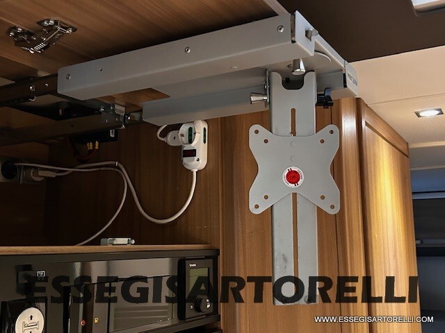 ADRIA MATRIX 670 SP 165 CV POWER UNIPRO PORTAMOTO 