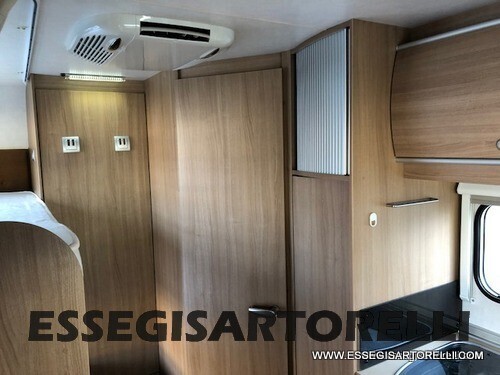 BURSTNER IXEO 666 SEMINTEGRAEL BASCULANTE DOPPIO C