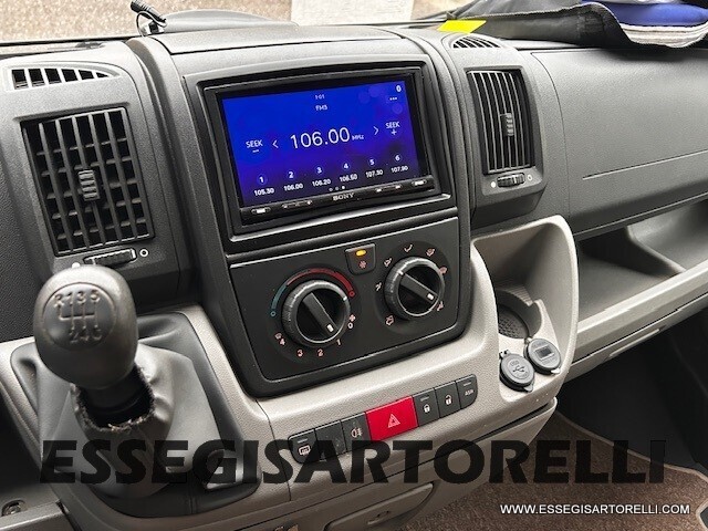 BURSTNER IXEO 666 SEMINTEGRAEL BASCULANTE DOPPIO C