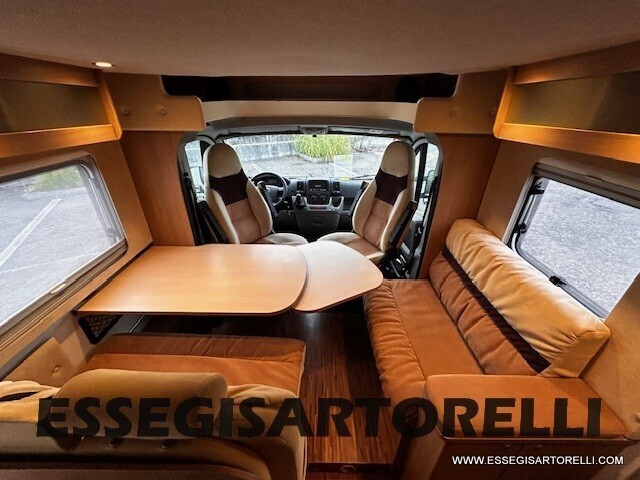 BURSTNER IXEO 666 SEMINTEGRAEL BASCULANTE DOPPIO C