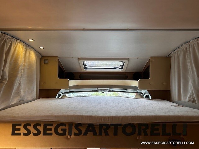 BURSTNER IXEO 666 SEMINTEGRAEL BASCULANTE DOPPIO C