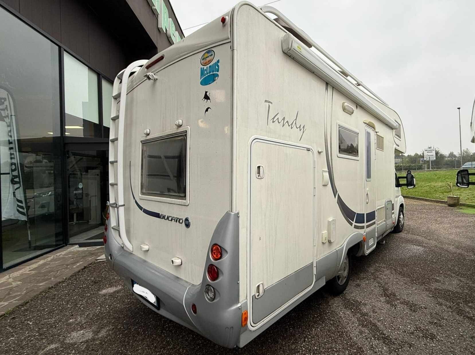 Mclouis TANDY 620