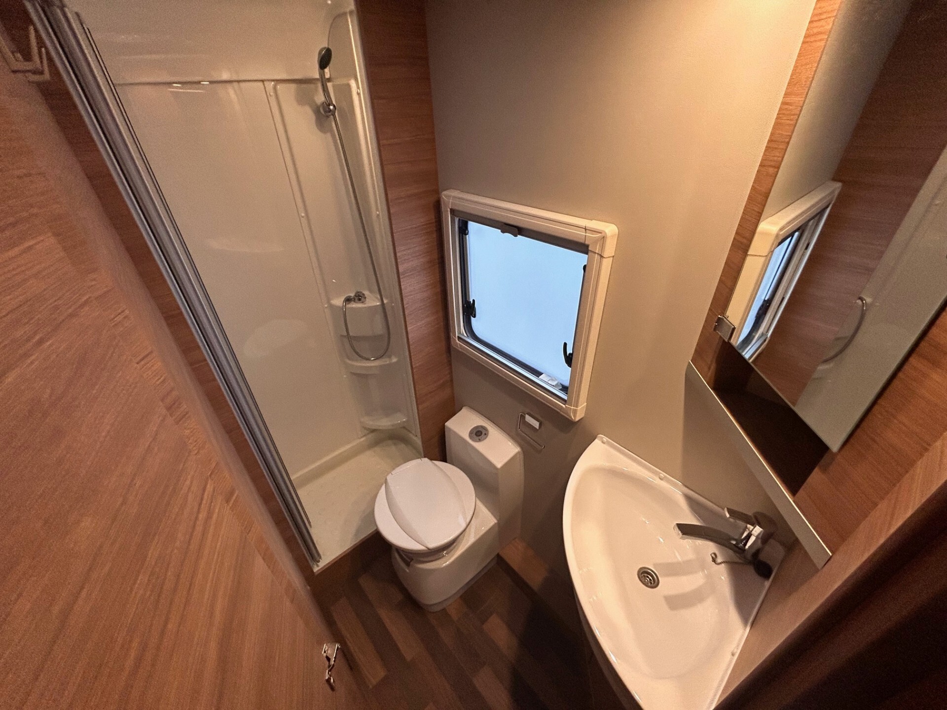 Weinsberg CARACORE 650 MF