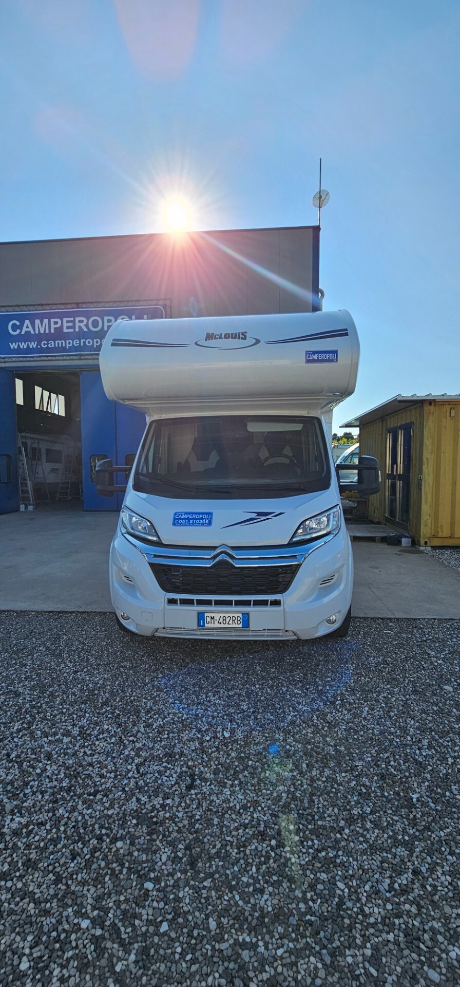 AUTOCARAVAN MC LOUIS GLAMYS 226 GARAGE