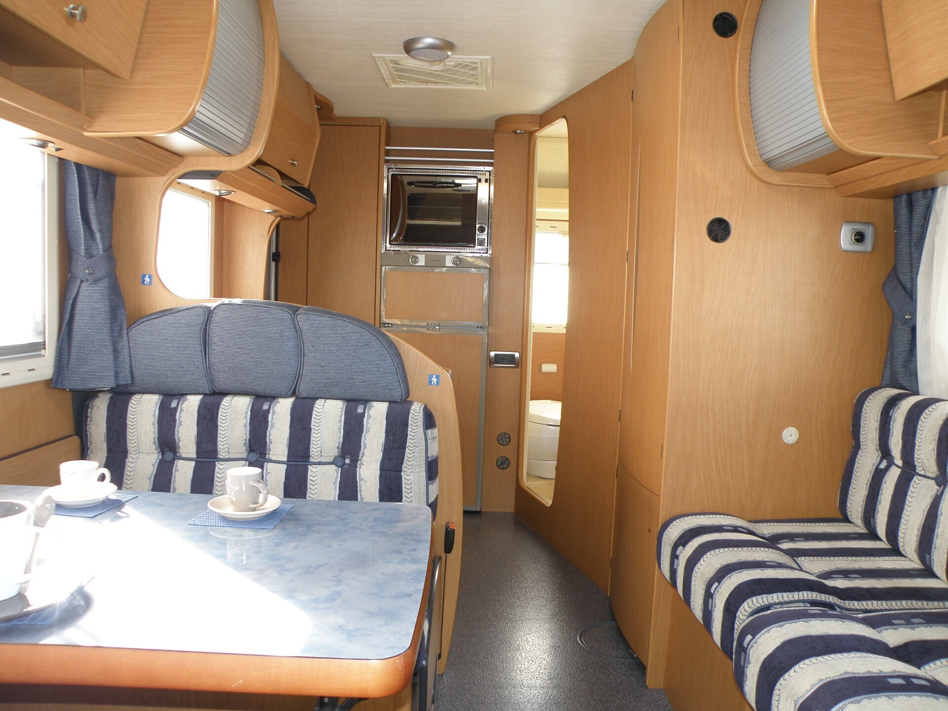 LAIKA ECOVIP 4.1 MANSARDATO ANNO 2004