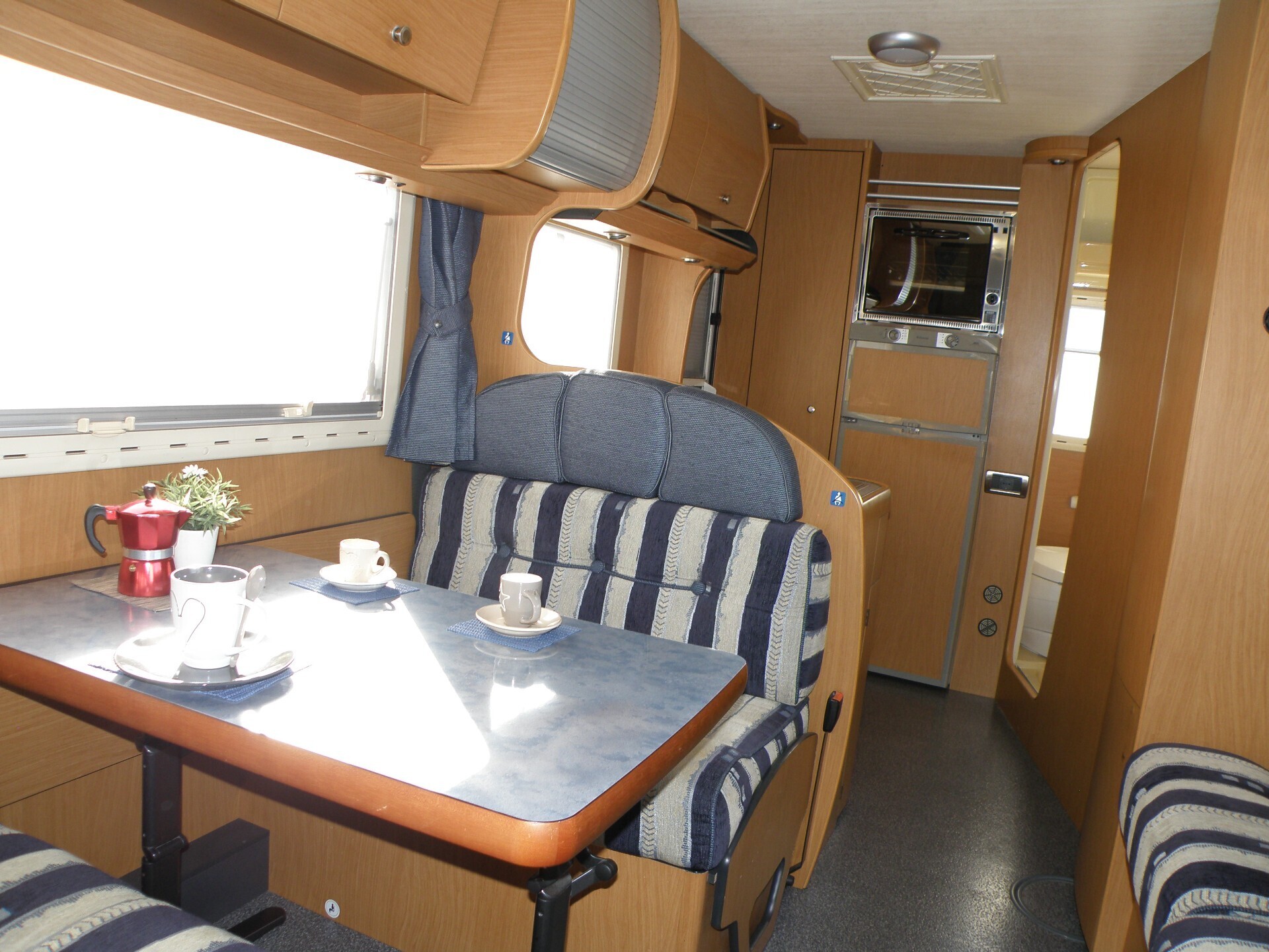 LAIKA ECOVIP 4.1 MANSARDATO ANNO 2004