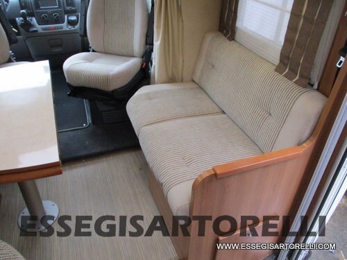 RAPIDO LE RANDONNEUR 773 FF GARAGE E BASCULANTE 69