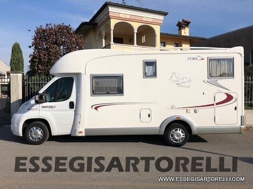 RAPIDO LE RANDONNEUR 773 FF GARAGE E BASCULANTE 69