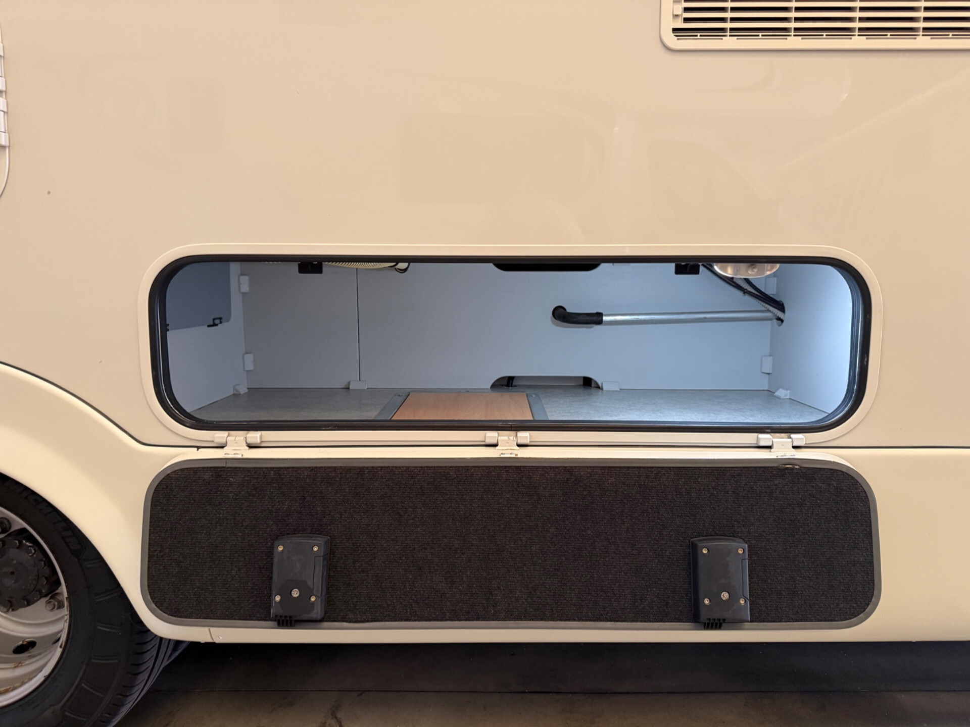 CONCORDE CARVER 820 M AUTOMATICO GARAGE IVECO