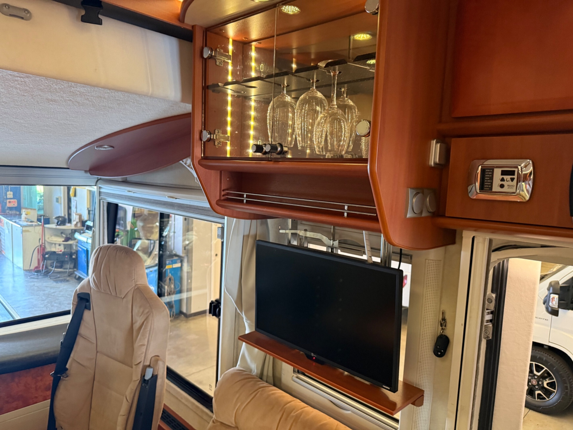 CONCORDE CARVER 820 M AUTOMATICO GARAGE IVECO