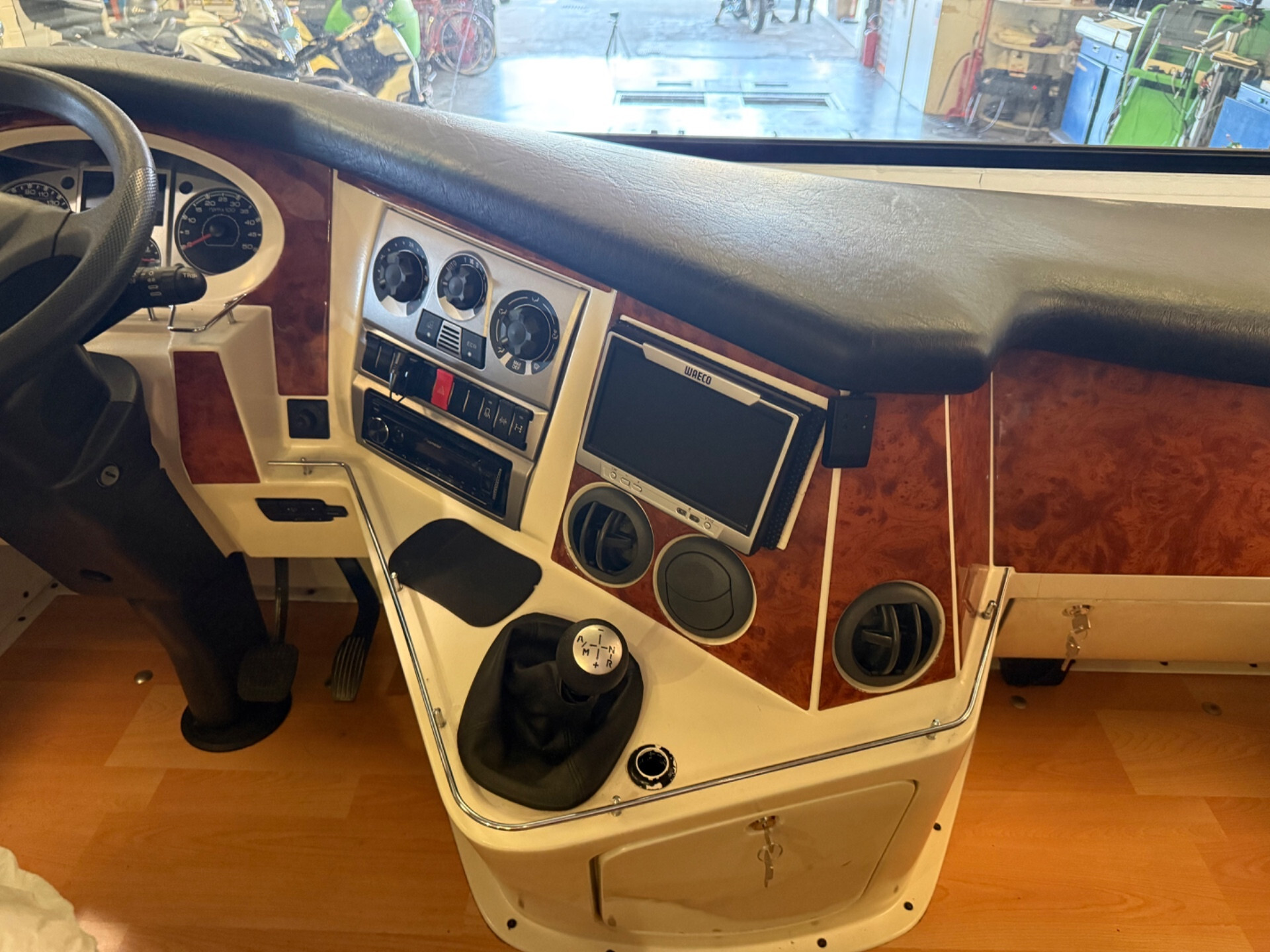 CONCORDE CARVER 820 M AUTOMATICO GARAGE IVECO
