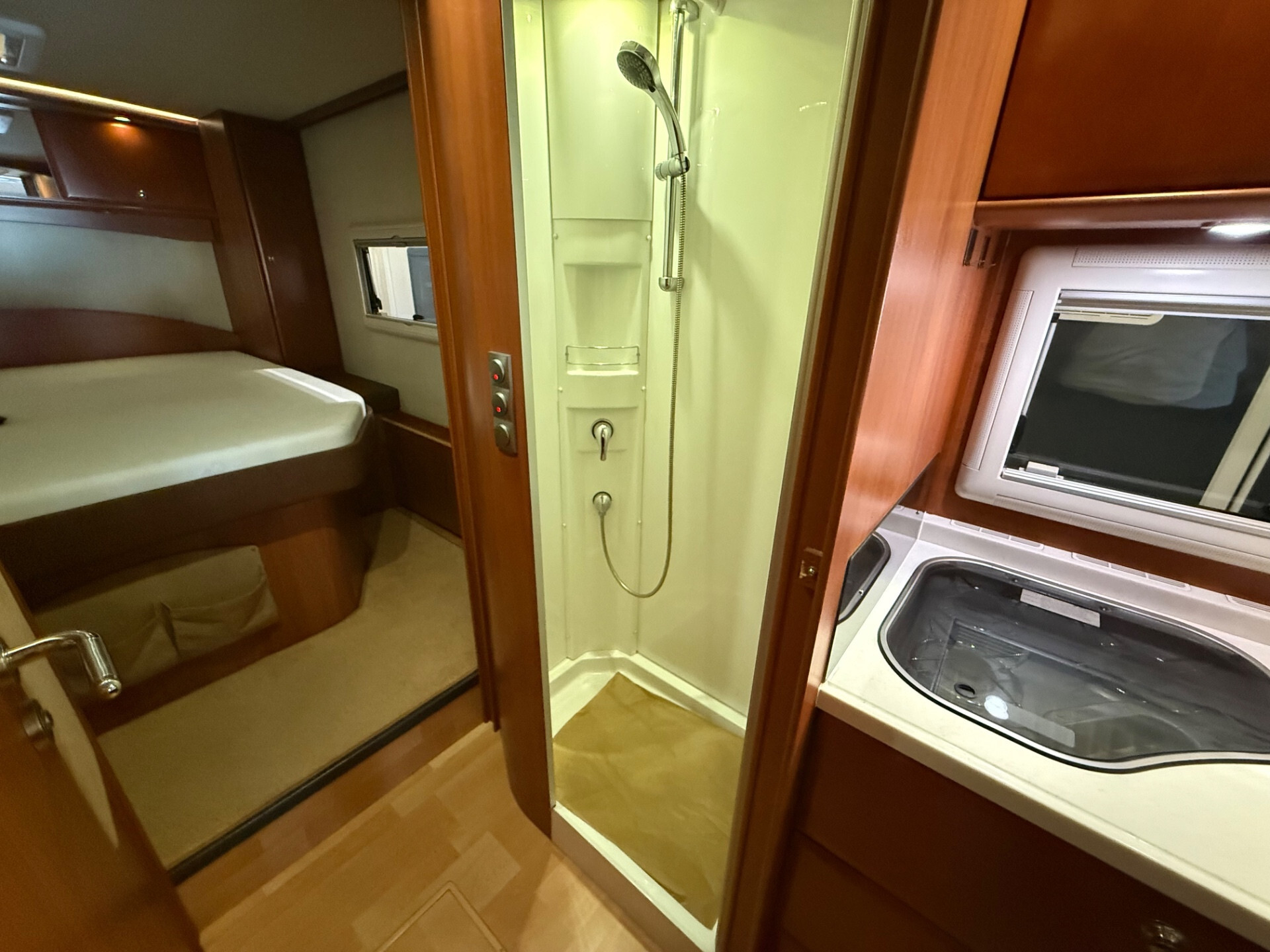 CONCORDE CARVER 820 M AUTOMATICO GARAGE IVECO