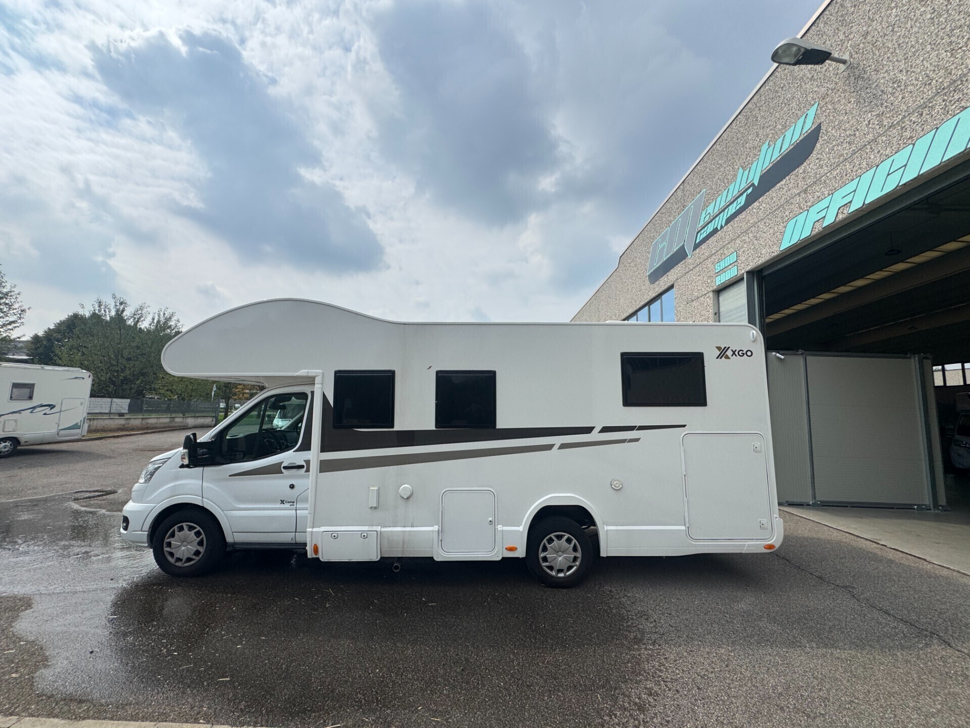 CAMPER MANSARDATO XGO XCAMP 695 CON LETTI GEMELLI