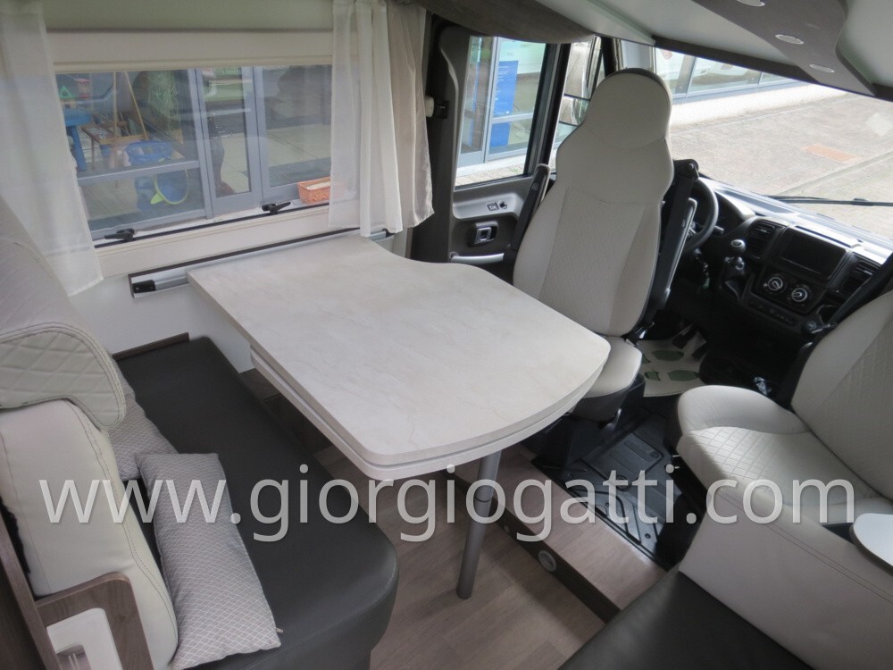 CAMPER MOTORHOME BENIMAR AMPHITRYON 940 POSTI 5 CO