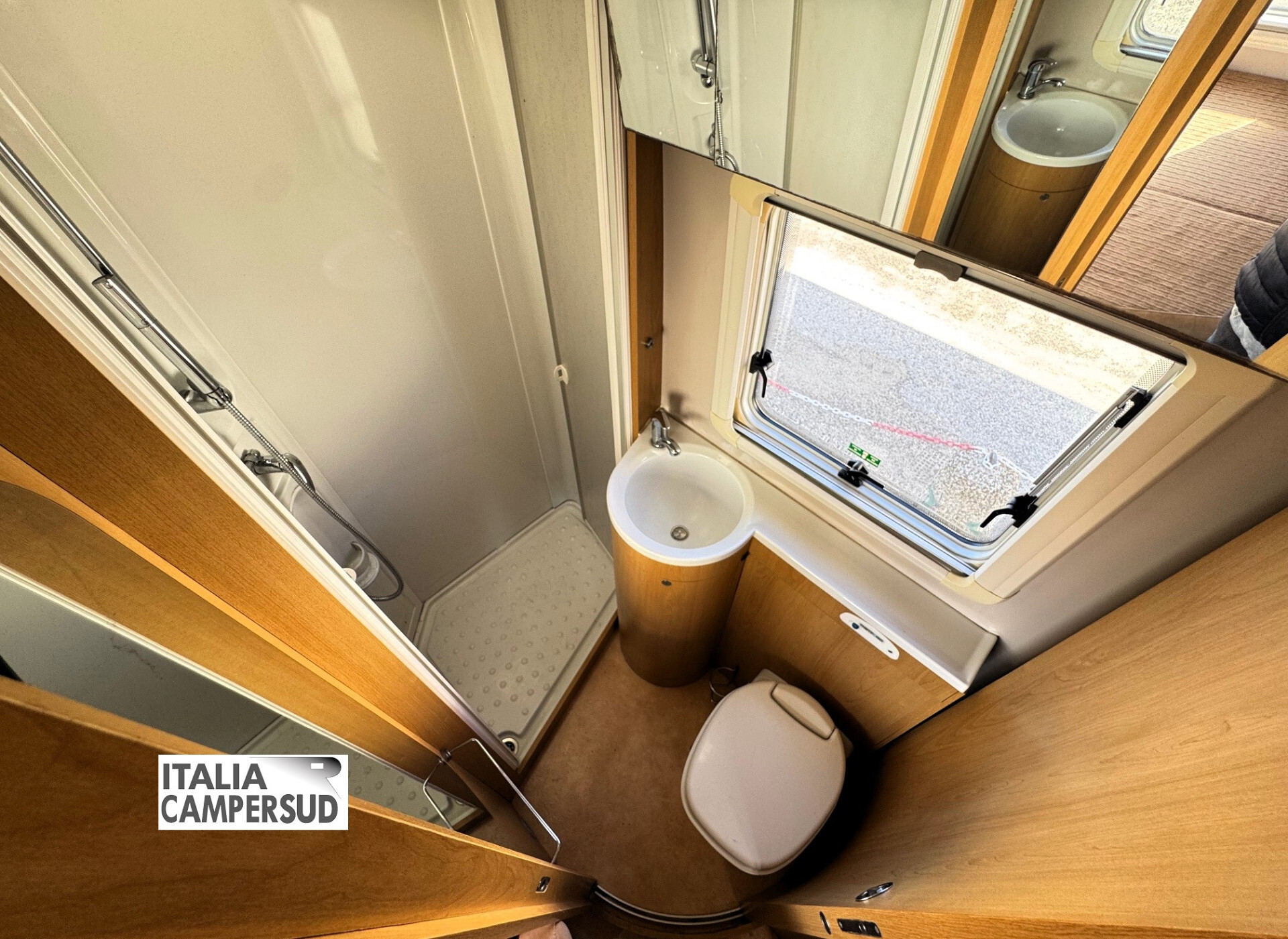 Camper Giottiline Graal W800 Motorhome Iveco Del 2