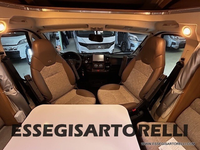 ADRIA MATRIX 670 SP MAXIGARAGE BASCULANTE 165 CV 2