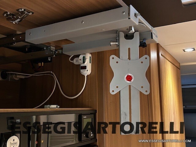 ADRIA MATRIX 670 SP MAXIGARAGE BASCULANTE 165 CV 2