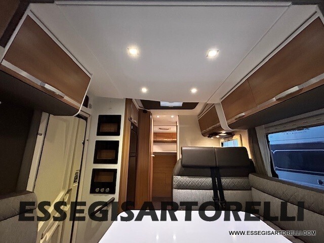 ADRIA MATRIX 670 SP MAXIGARAGE BASCULANTE 165 CV 2