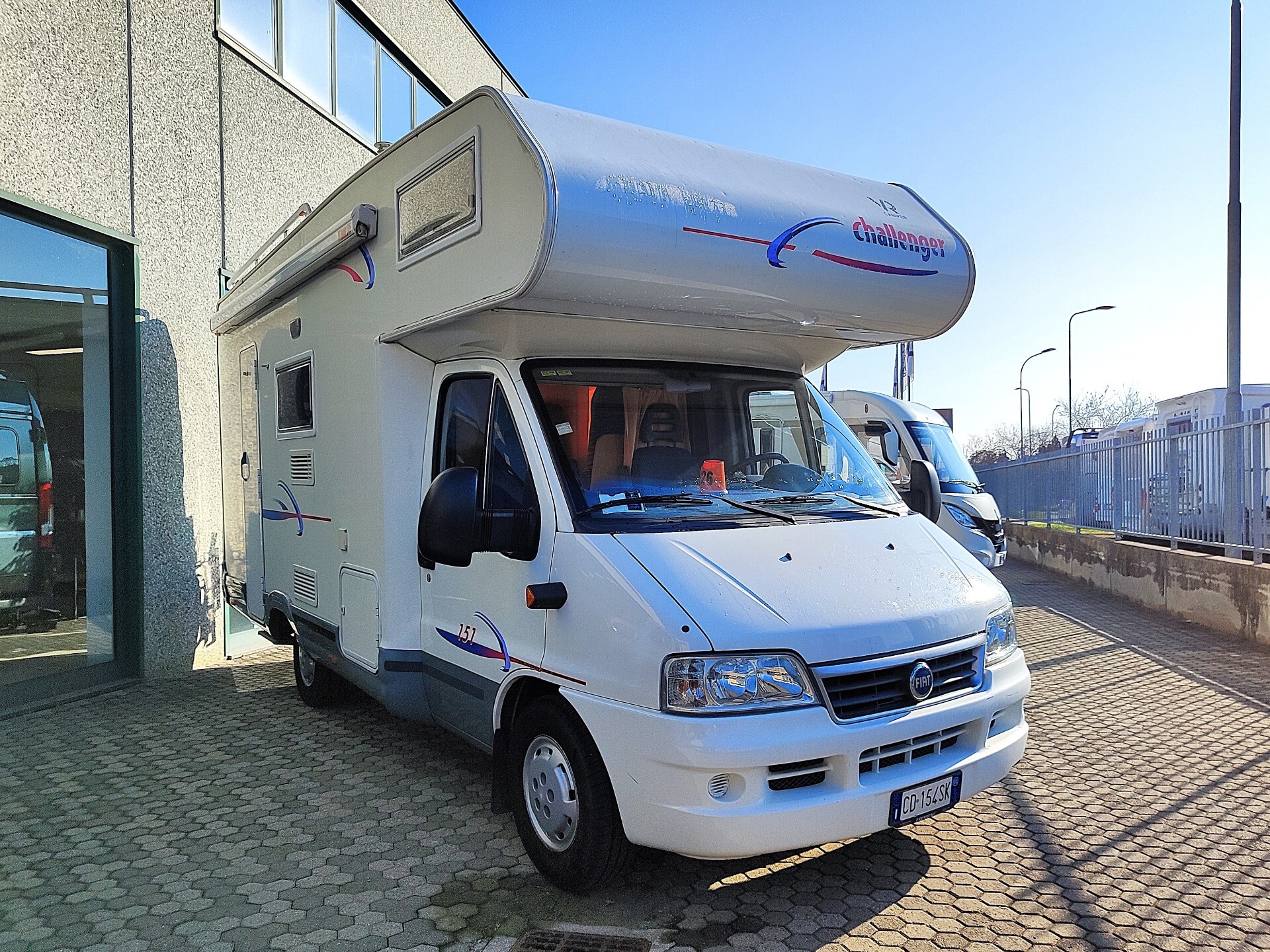 Challenger 151 Mansardato 6 posti letto