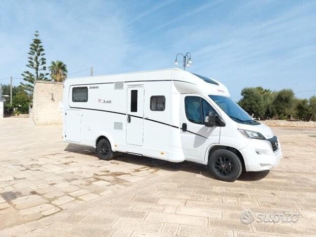 Camper nuovo a noleggio